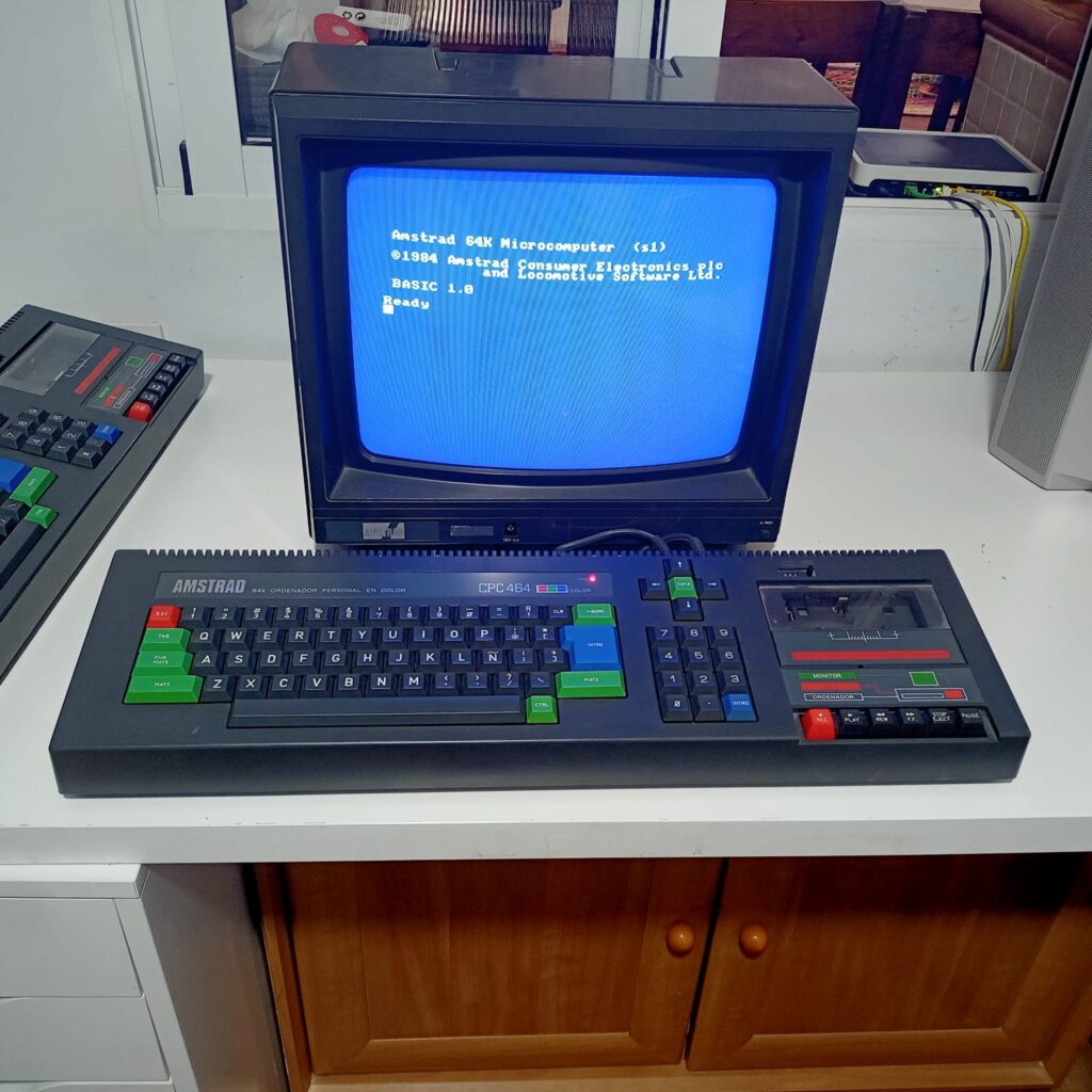 Amstrad cpc 464 con monitor color